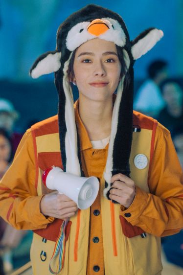 PENGUIN-GIRL_3
