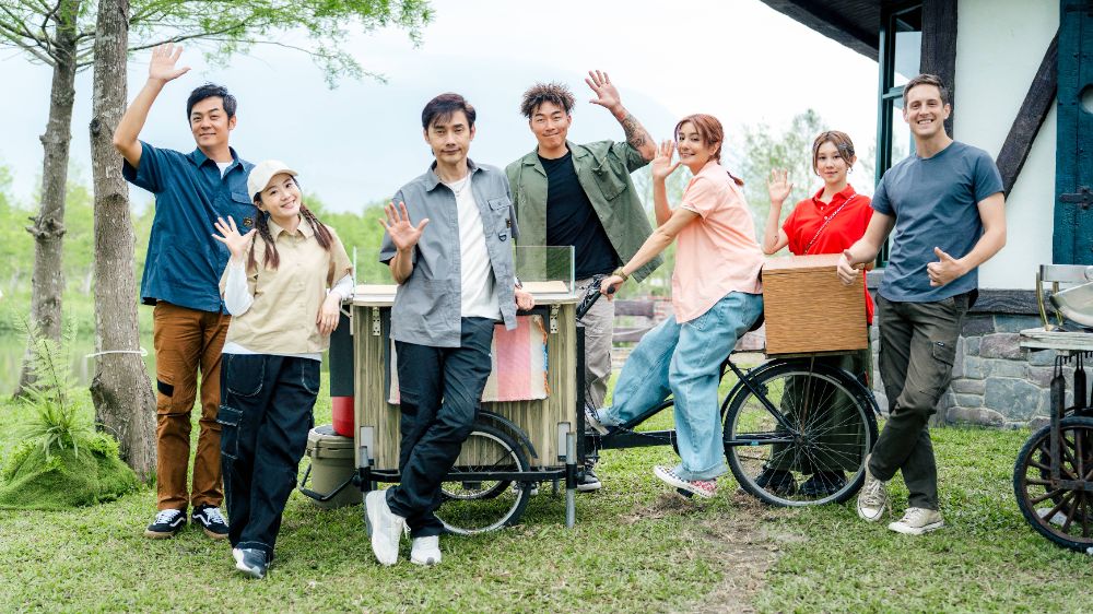 HI-COME-IN_3