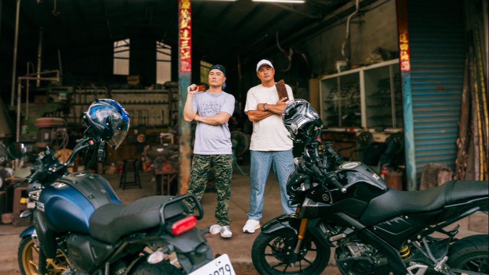 OJISAN-ON-THE-ROAD_2