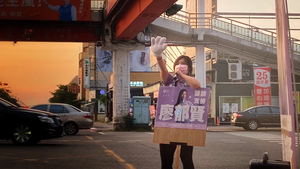 THE-ACCIDENTAL-POLITICIAN_1