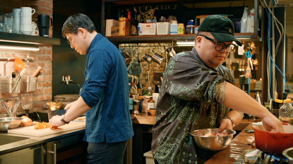 A-FOODLOVERS-CONFESSION_1