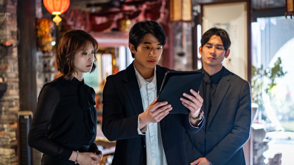 KISS-ME-MY-GHOST-FRIEND_4