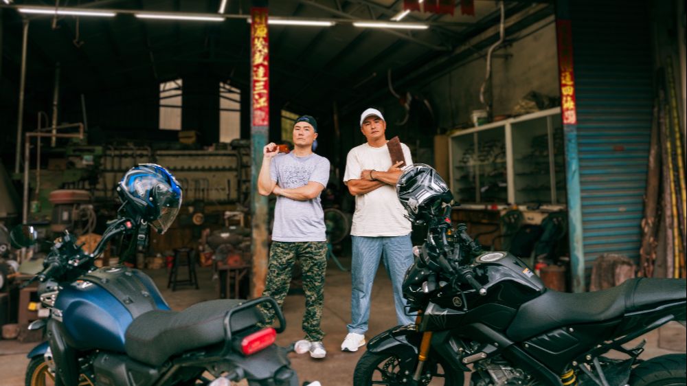 OJISAN-ON-THE-ROAD_2