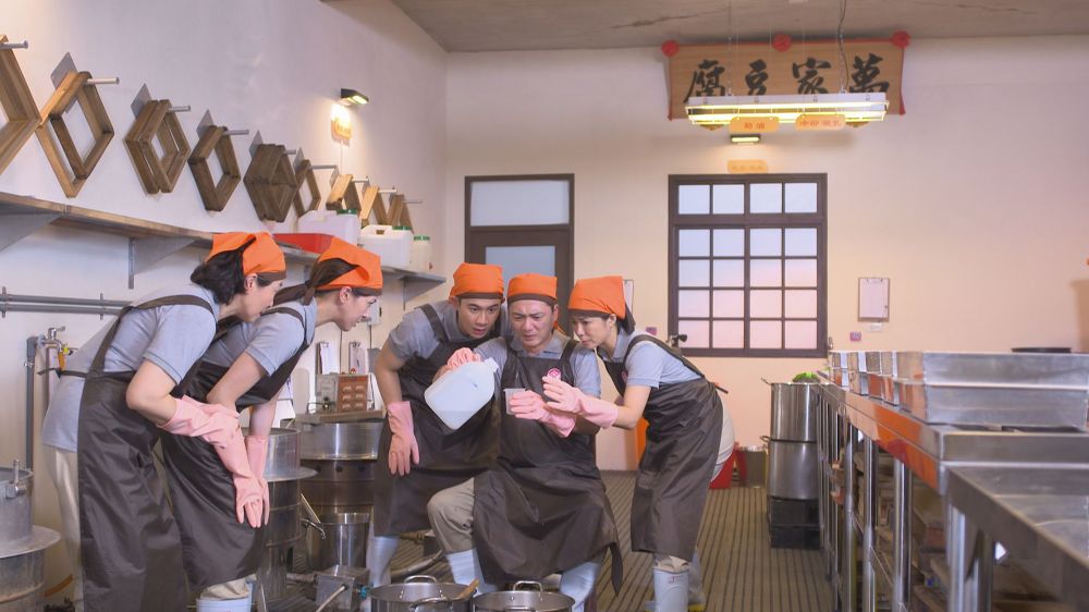 THE-MOTHER-OF-THE-TOFU-FAMILY_3