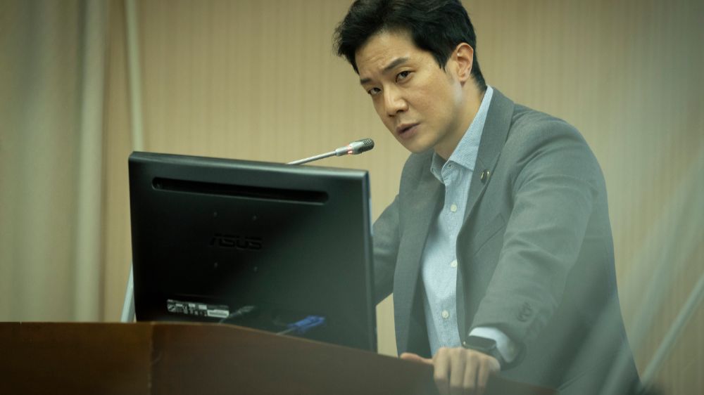 THE-WORLD-BETWEEN-US-II_2