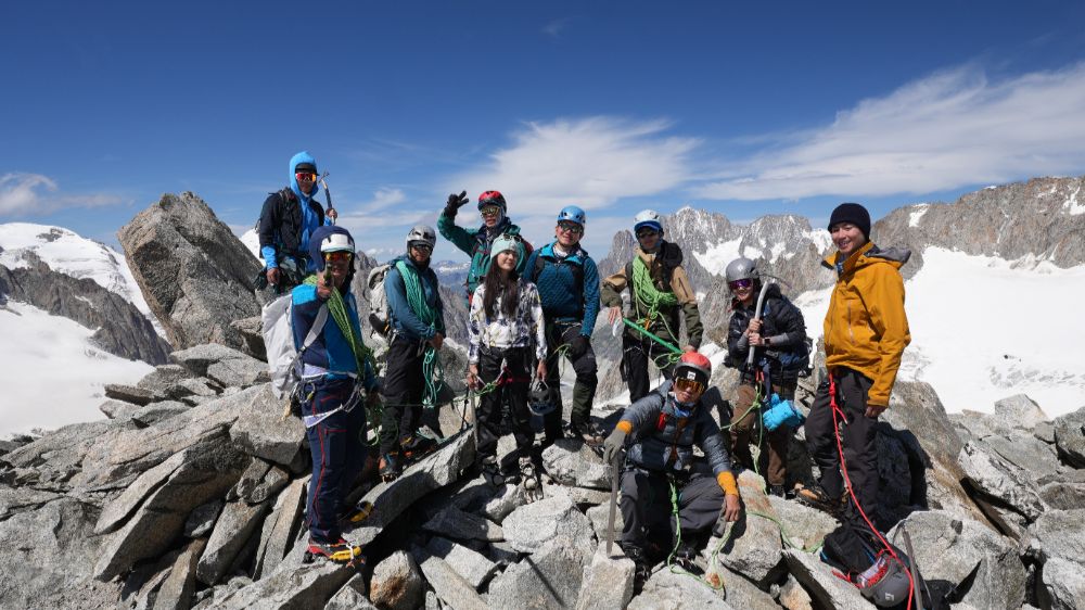 TO-THE-TOP-TEAM-TAIWAN_1