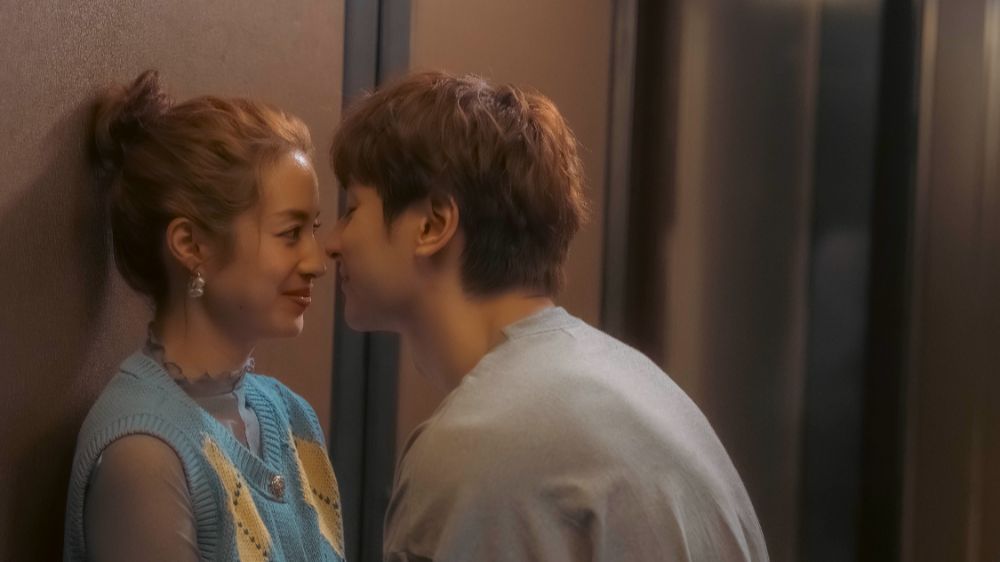 STORY-STARTS-FROM-BED_3