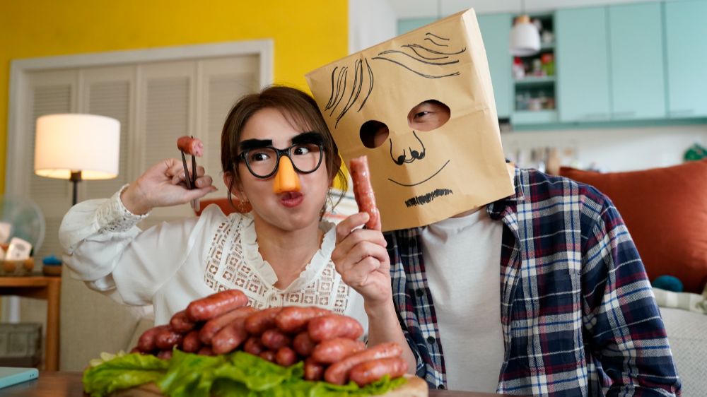 THE-ACCIDENTAL-INFLUENCER-LOVE-ME-IF-YOU-DARE_2